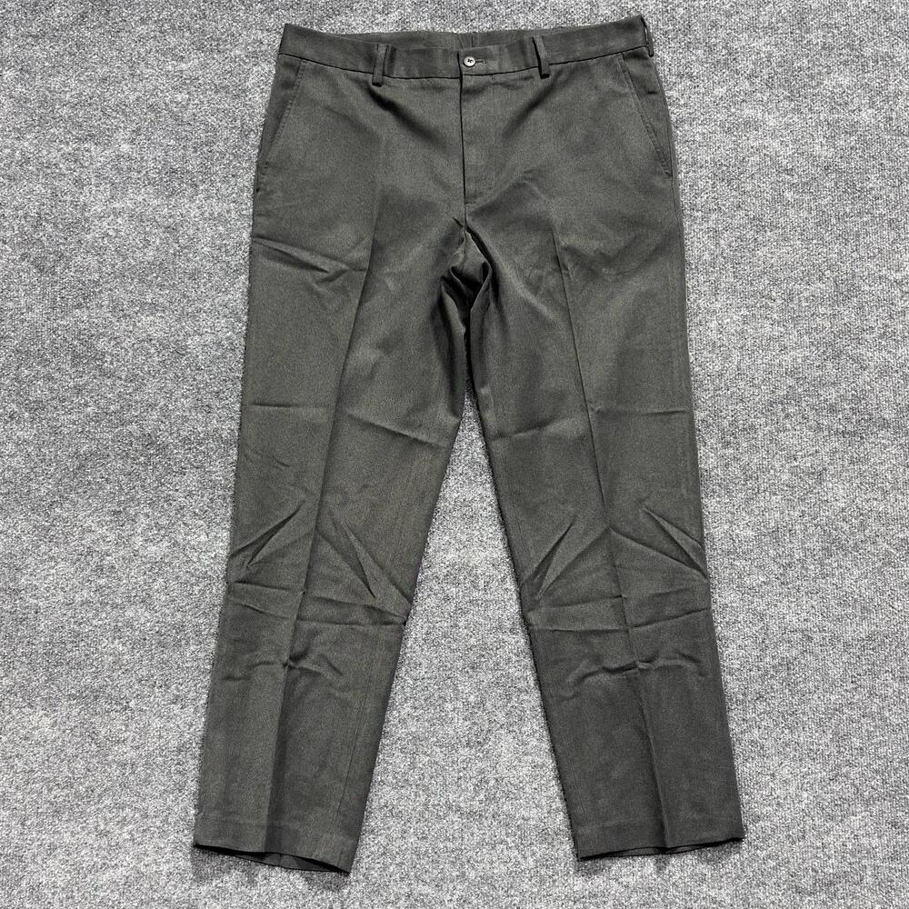 Van Heusen Pants Mens 37x29 Gray Traveler Flat Front Dress Slacks Work